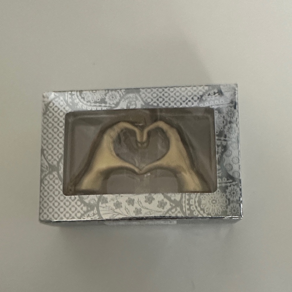 NEW! Taylor Swift Fearless Heart Hand Ornament